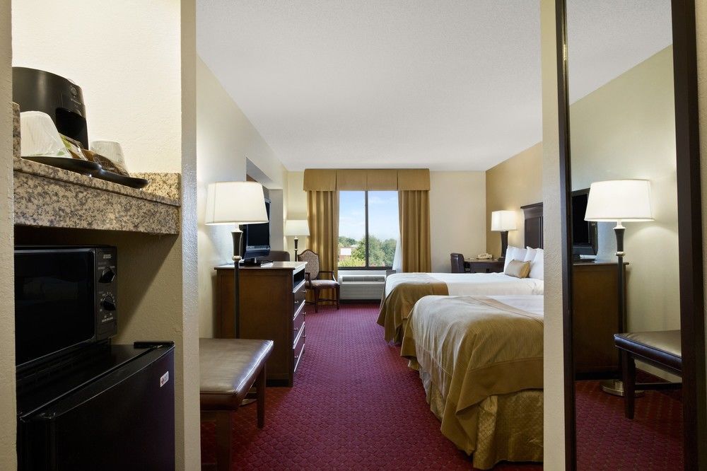 Spark By Hilton Greensboro Dış mekan fotoğraf
